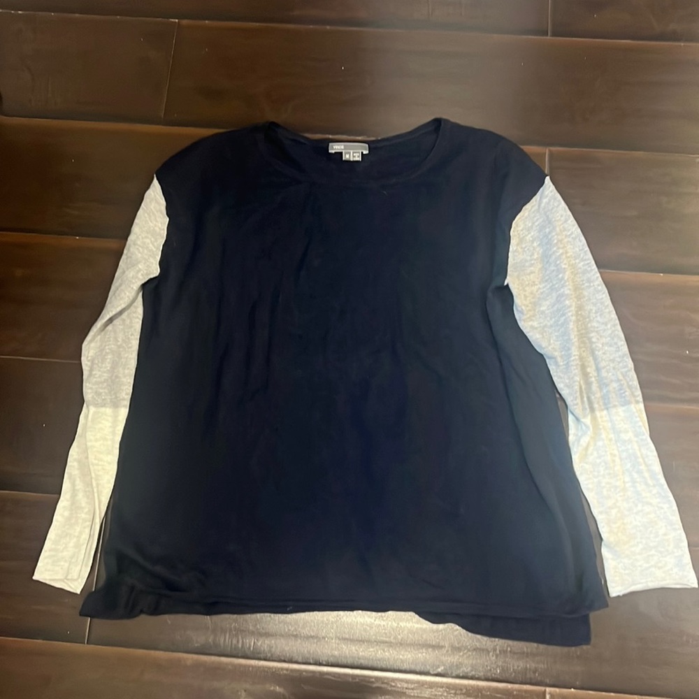 Vince Navy Colorblocked Sweater, size M